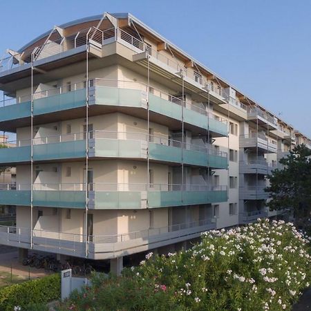 Residence Vivaldi Bibione Bagian luar foto